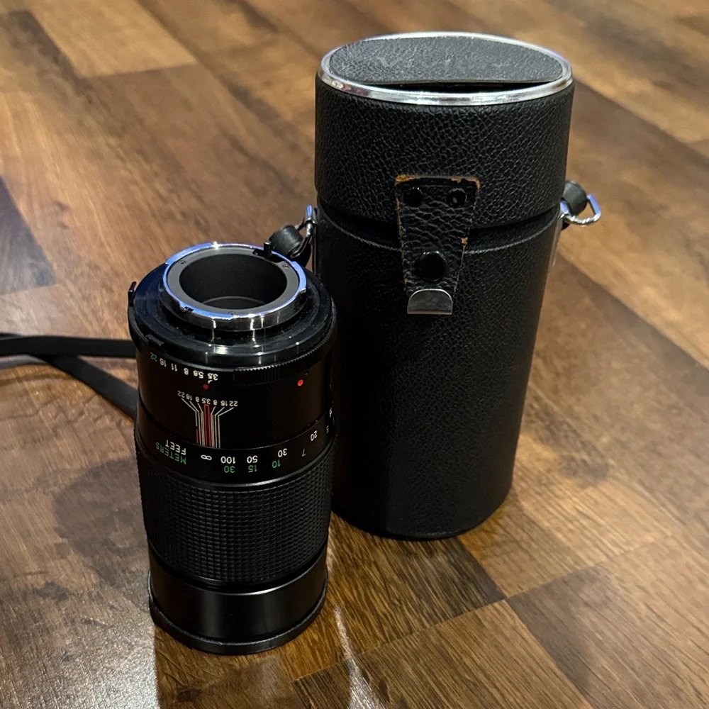 Vivitar Auto Telephoto 200 MM 1:3.5 Camera Lens with Case and Kenko Skylight